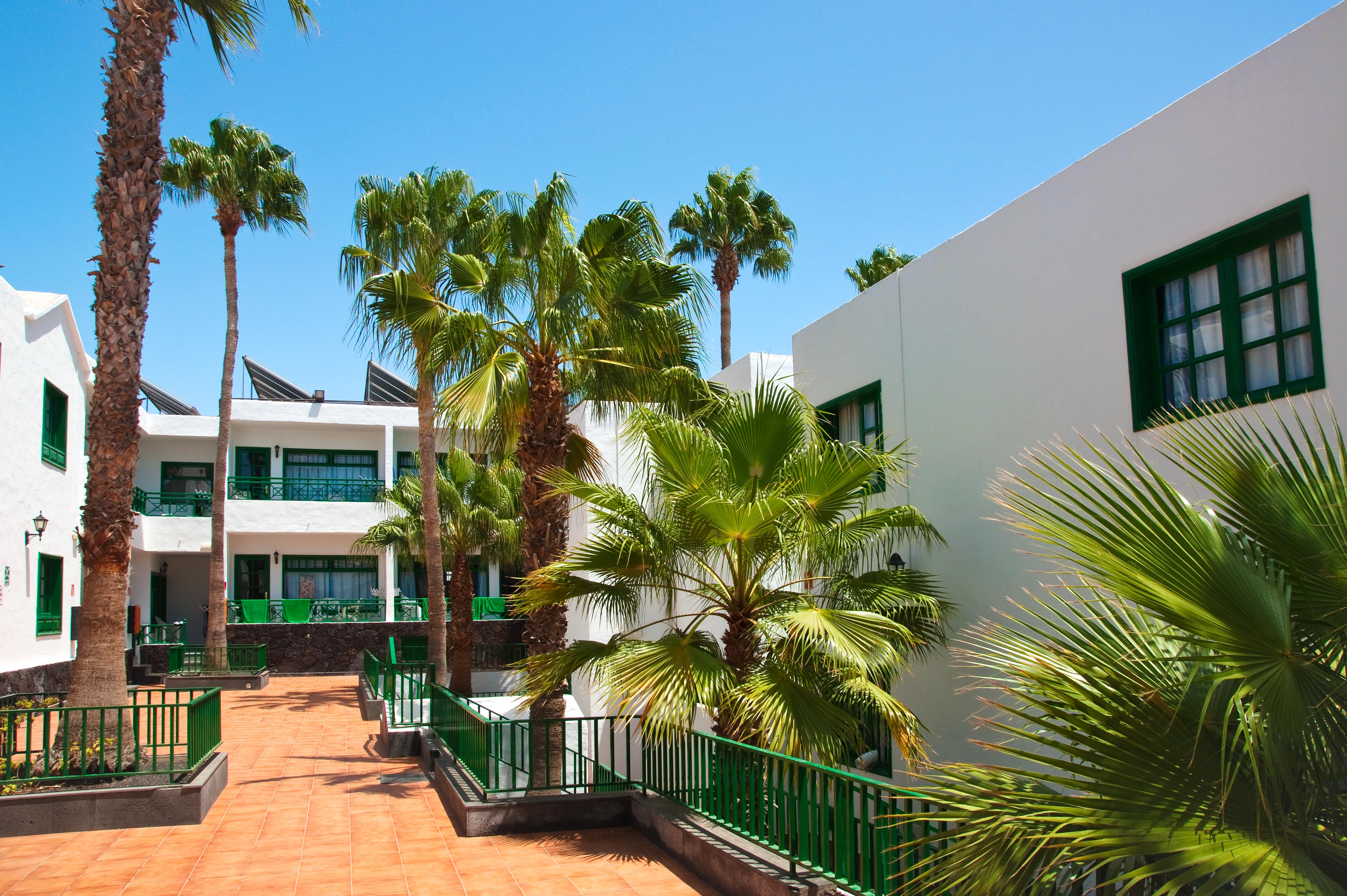 Apartamentos Elena Puerto del Carmen  Extérieur photo