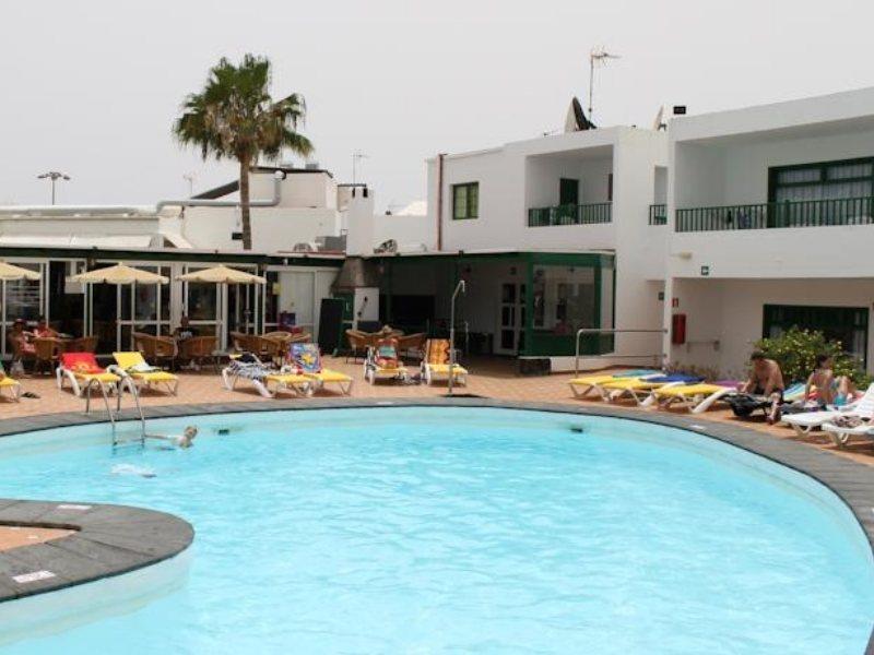 Apartamentos Elena Puerto del Carmen  Extérieur photo