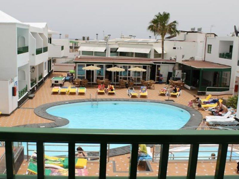 Apartamentos Elena Puerto del Carmen  Extérieur photo