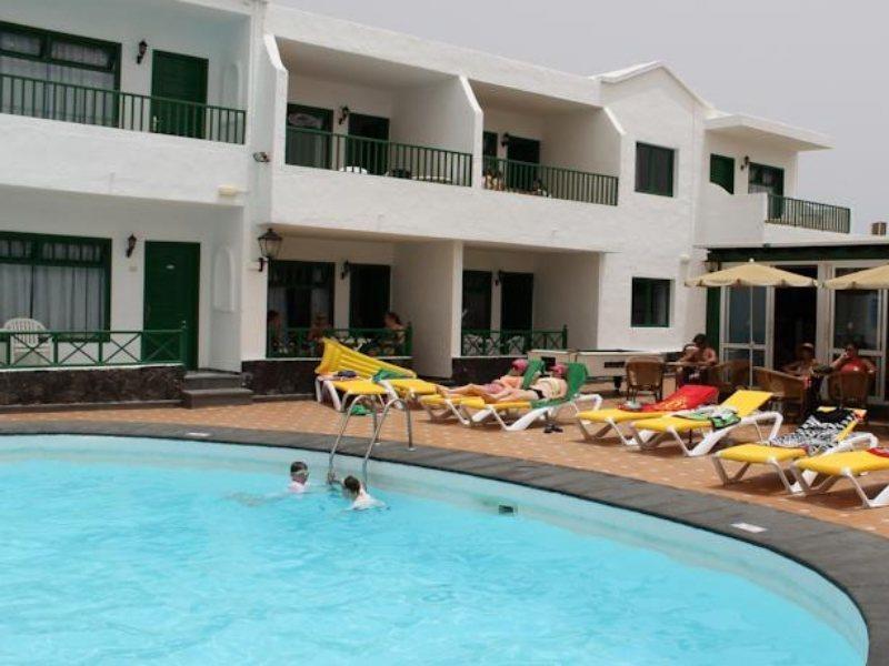 Apartamentos Elena Puerto del Carmen  Extérieur photo
